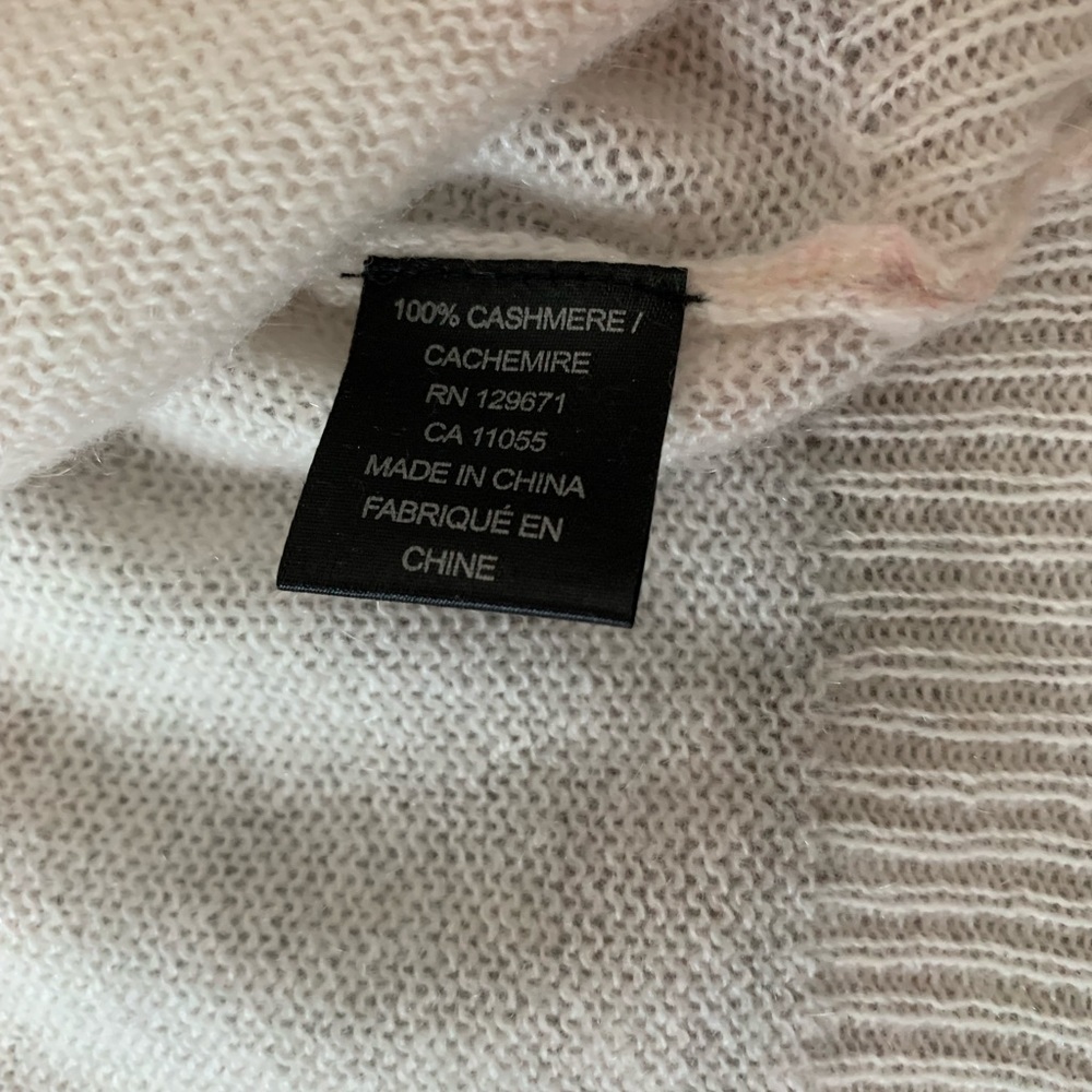 360 Cashmere Sweater - Picture 4 of 5